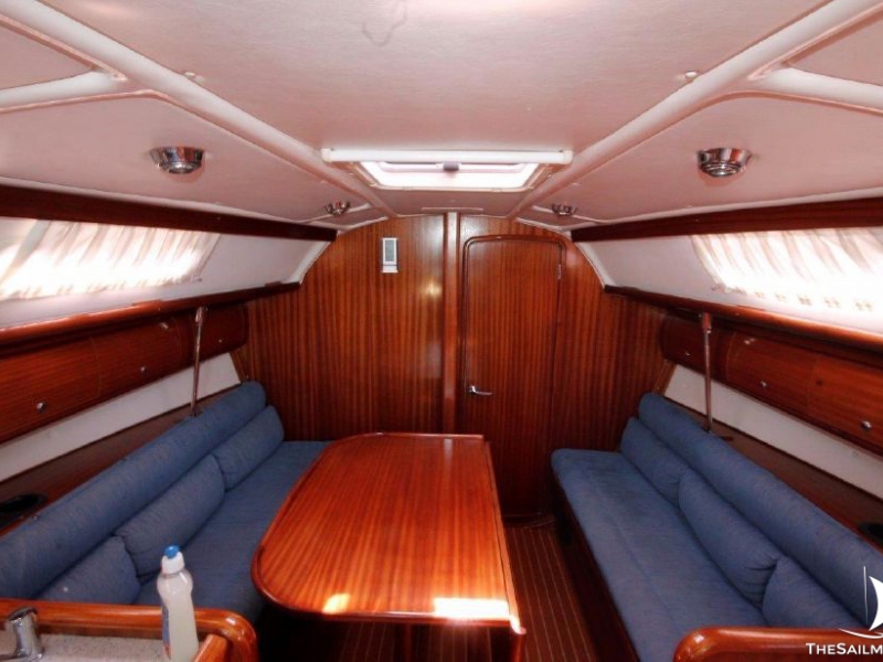 Bavaria 32