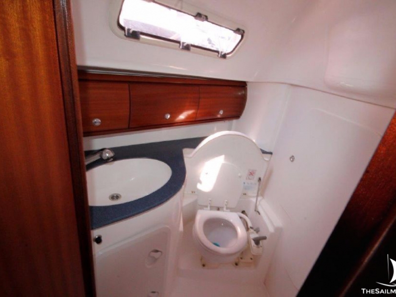 Bavaria 32